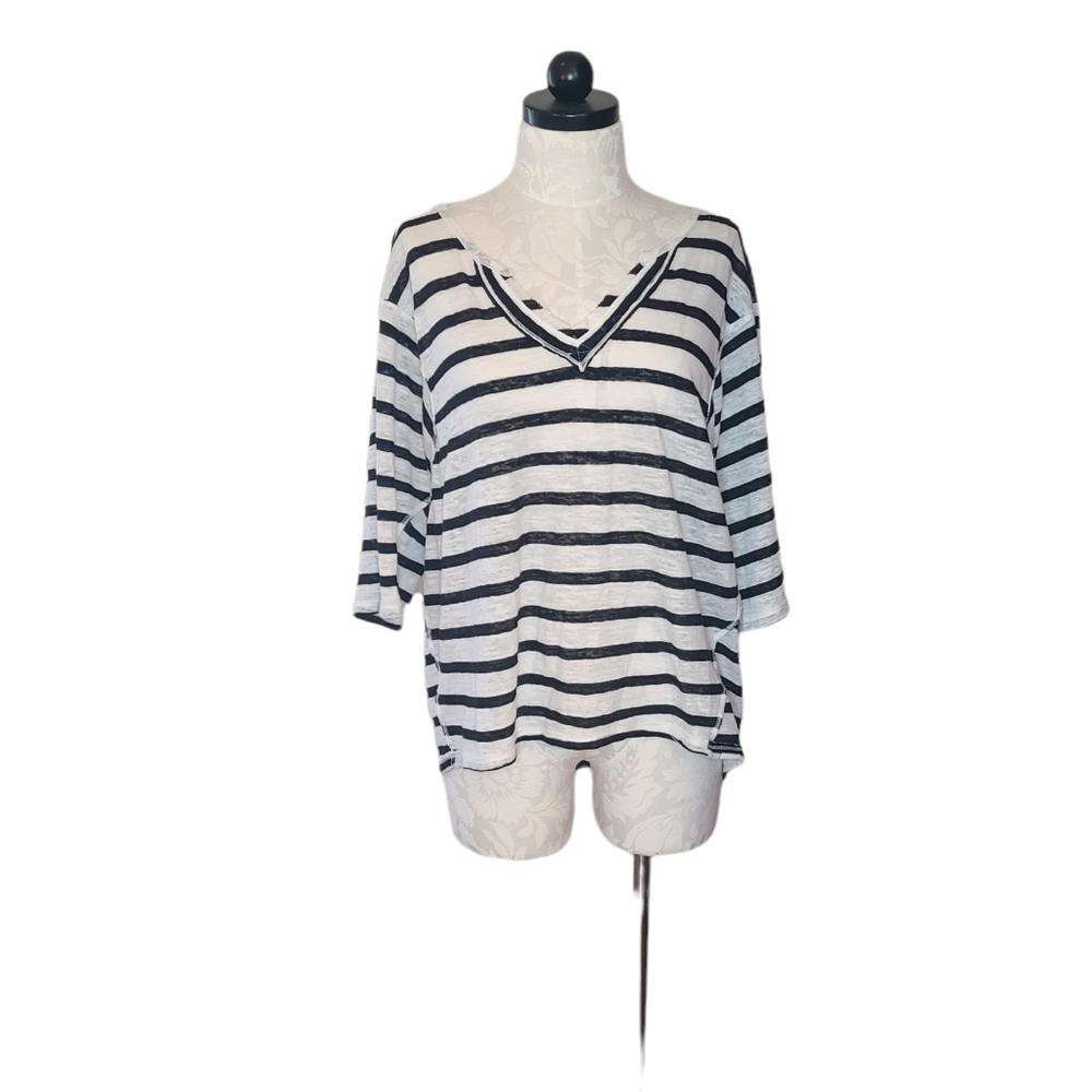 Free People We The Free Head in the clouds V-Neck